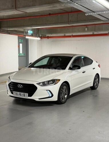 Hyundai Elantra-3