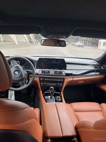 BMW 740-11