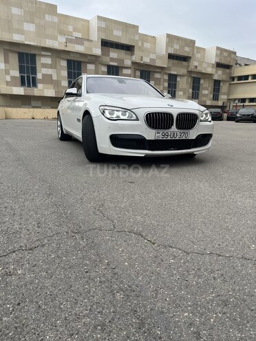 BMW 740-2