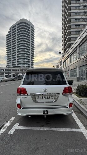 Toyota Land Cruiser-2