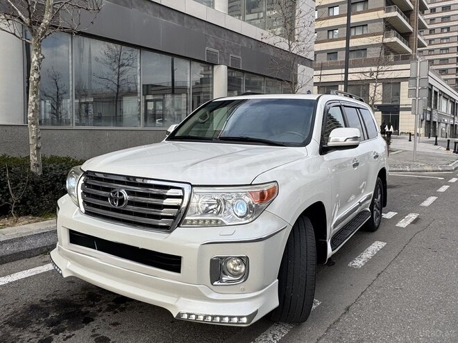 Toyota Land Cruiser-5