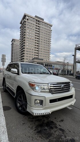 Toyota Land Cruiser-3