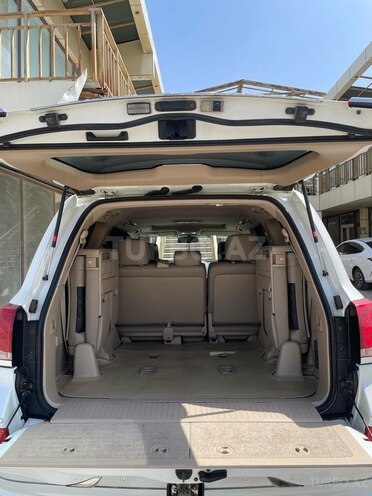Toyota Land Cruiser-14