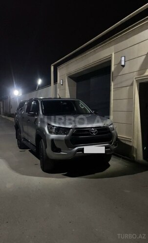 Toyota Hilux-6