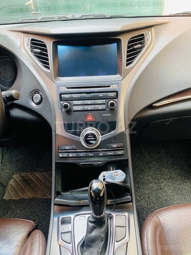 Hyundai Grandeur-8