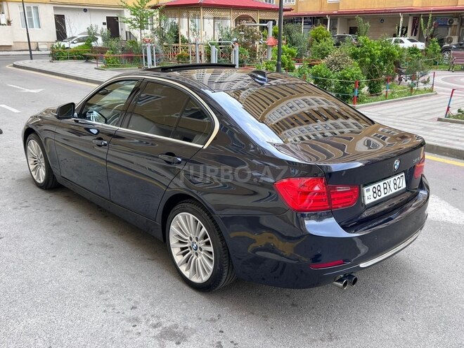 BMW 320-3