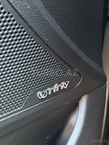 Hyundai Elantra-13