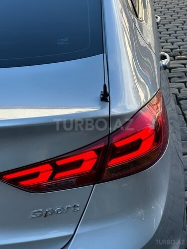 Hyundai Elantra-16