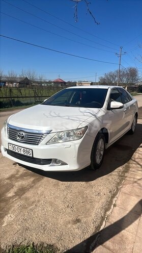 Toyota Camry-6