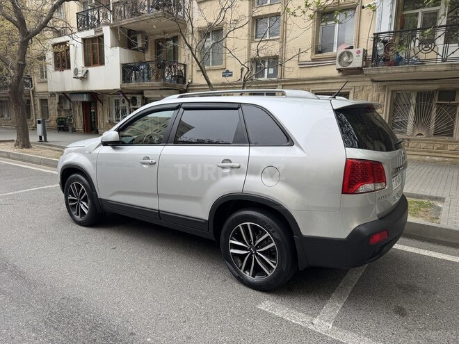 Kia Sorento-21
