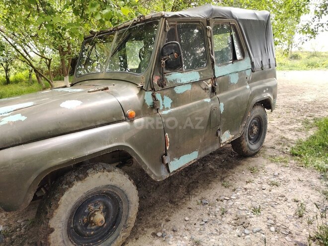 UAZ 469-5