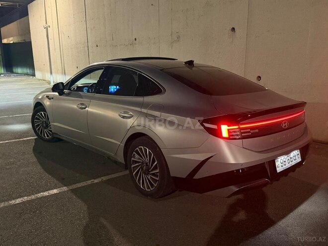 Hyundai Sonata-5