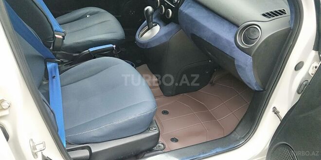 Mazda 2-11