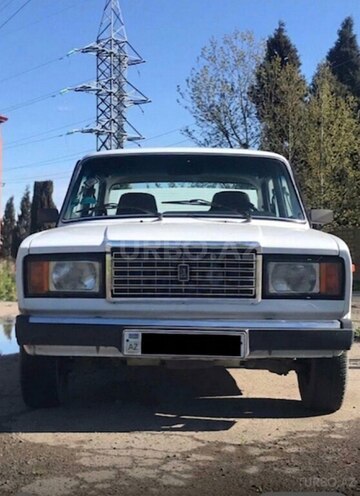 LADA (VAZ) 2107-1