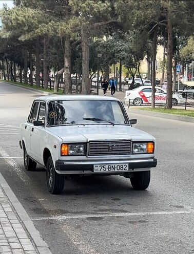 LADA (VAZ) 2107-5