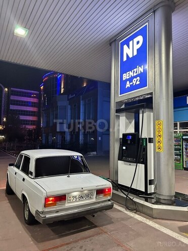 LADA (VAZ) 2107-4