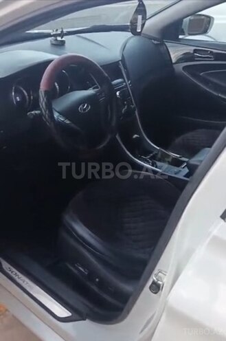 Hyundai Sonata-7