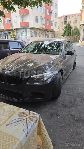 BMW 528-2