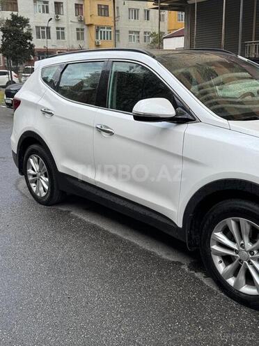 Hyundai Santa Fe-3