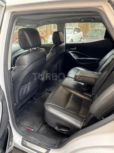 Hyundai Santa Fe-11