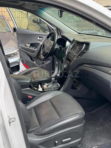 Hyundai Santa Fe-9