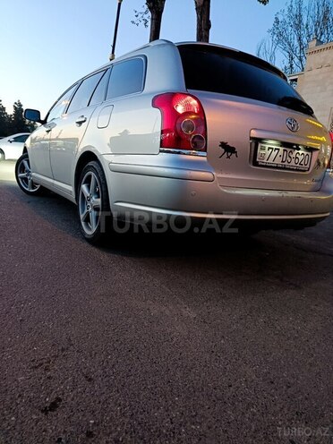 Toyota Avensis-17
