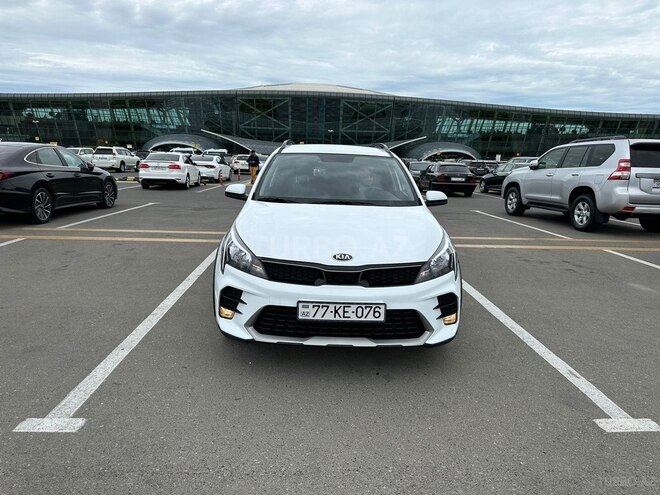 Kia Rio X-Line-1