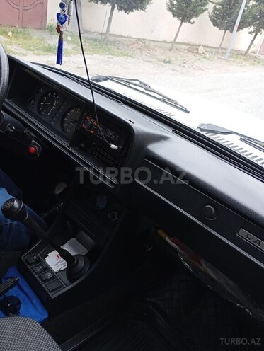 LADA (VAZ) 2107-10