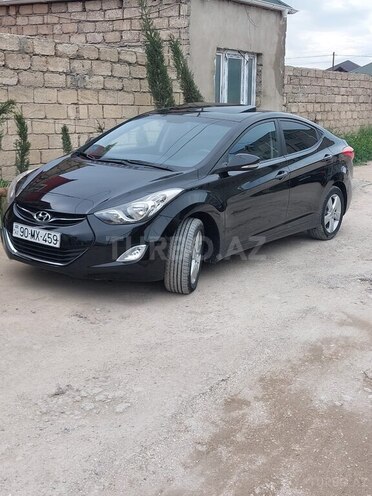 Hyundai Elantra-5
