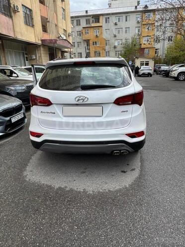 Hyundai Santa Fe-4