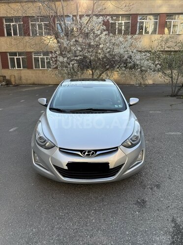 Hyundai Elantra-1