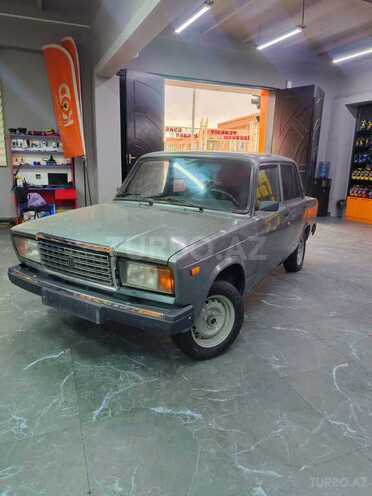 LADA (VAZ) 2107-1