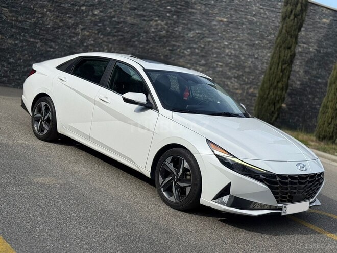 Hyundai Elantra-3
