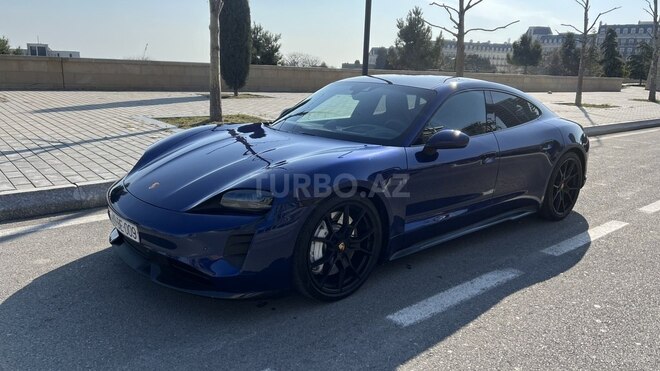 Porsche Taycan GTS-8
