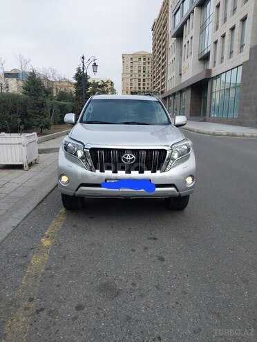 Toyota Land Cruiser Prado-3