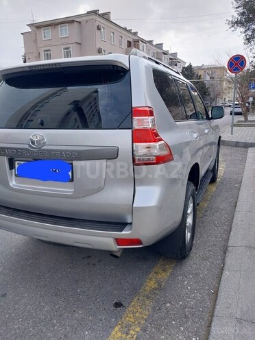 Toyota Land Cruiser Prado-6