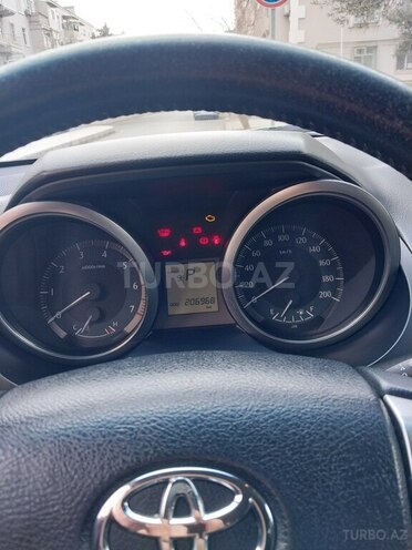 Toyota Land Cruiser Prado-14