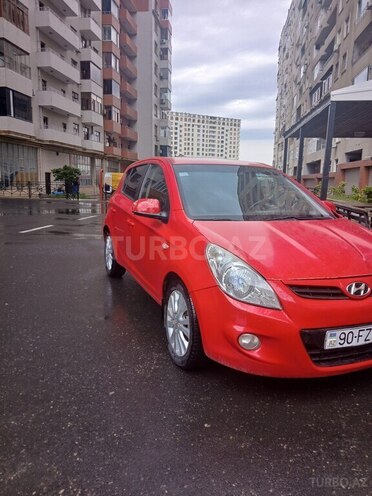 Hyundai i20-2