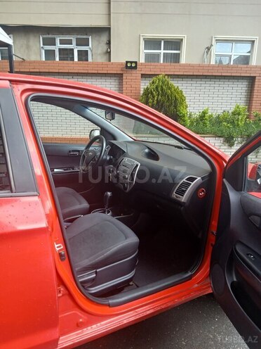Hyundai i20-8