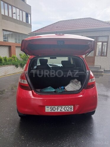 Hyundai i20-11