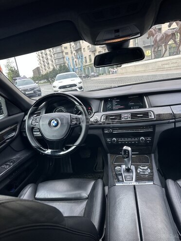 BMW 750-10