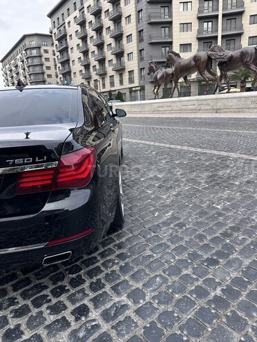 BMW 750-8