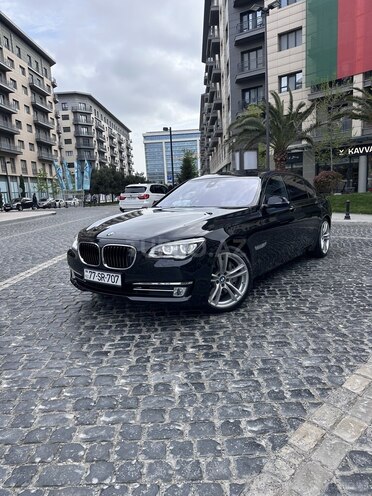 BMW 750-3