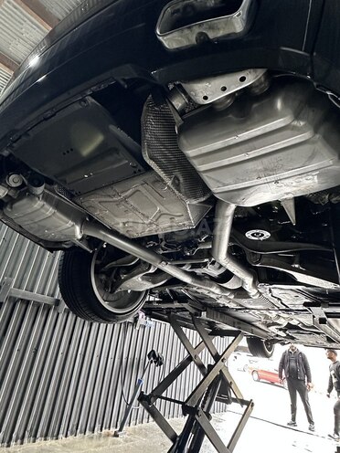 BMW 750-21