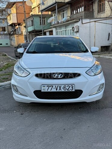 Hyundai Accent-1