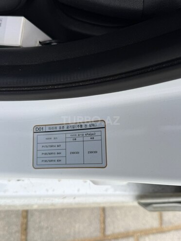 Hyundai Accent-8