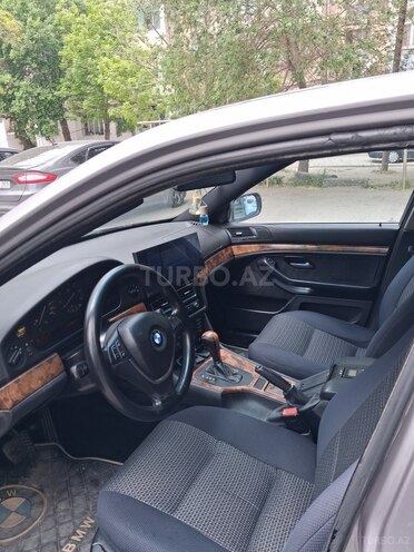 BMW 523-5