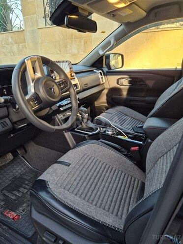 Mitsubishi L200-15