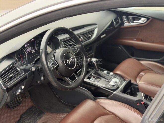 Audi A7-9