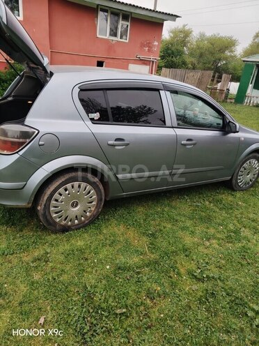 Opel Astra-2